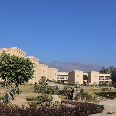 Hotel Club Mahindra Patkote Nainital Exterior foto