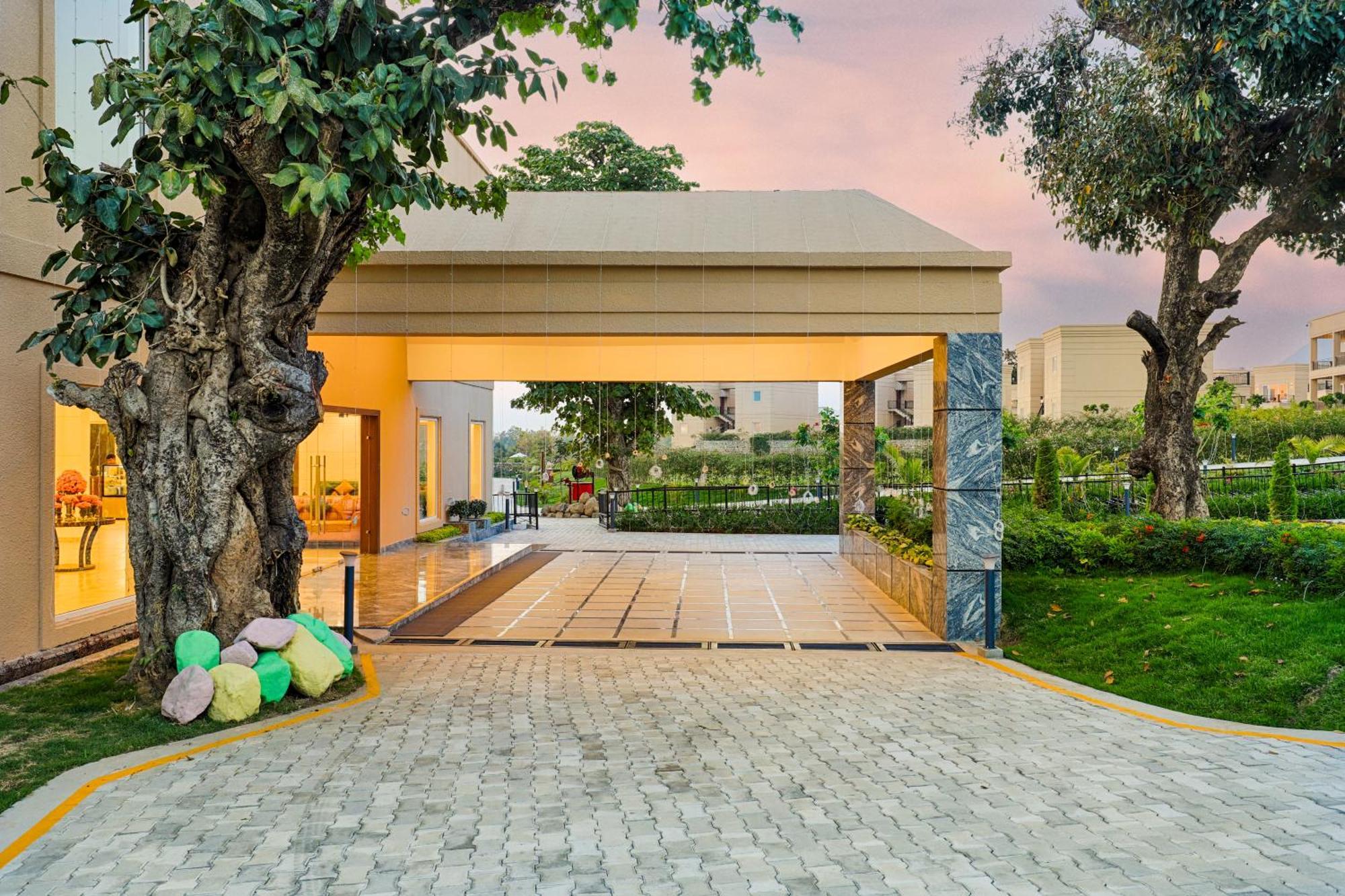 Hotel Club Mahindra Patkote Nainital Exterior foto